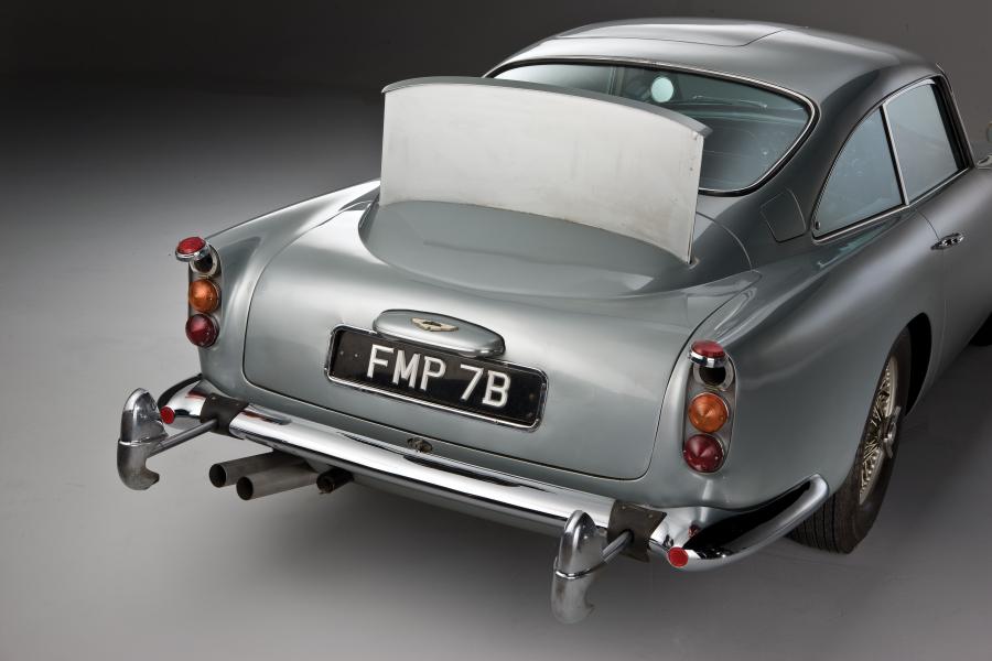 Детали экстерьера Aston Martin DB5 James Bond Edition 1964 года  (фото 68 из 97)